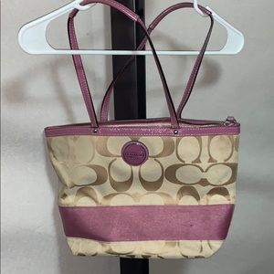 👛Authentic Coach 17433 Lavender Tote Purse!👛